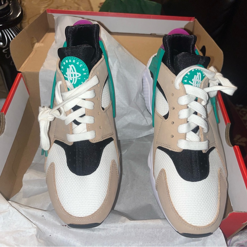 Nike Air Huarache Sneakers